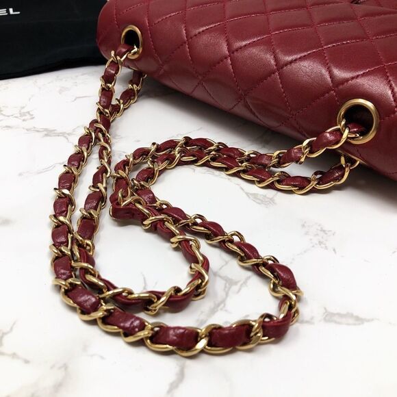 SOLD CHANEL Lambskin Red Iridescent Quilted Small Classic Flap 23cm Chain bag - Picture 10 of 14